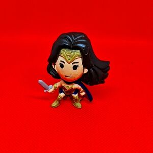 Wonder Woman Mini vinyl figure